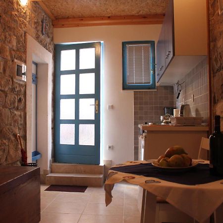 Lira - Studio Apartment Trogir Exteriér fotografie