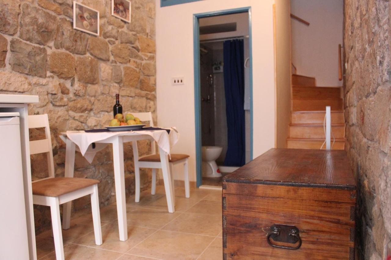 Lira - Studio Apartment Trogir Exteriér fotografie